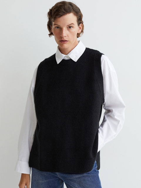 

H&M Women Black Knitted Sweater Vest
