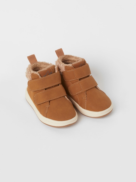 

H&M Kids Girls Brown Solid Warm-lined Hi-tops