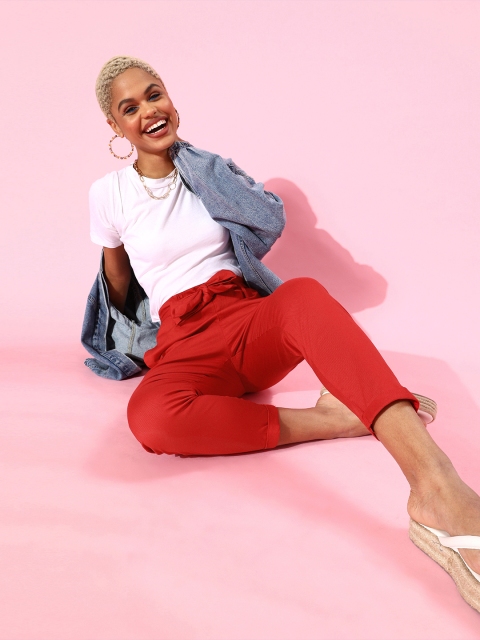 

STALK Women Classic White Solid T-Shirt with Trousers