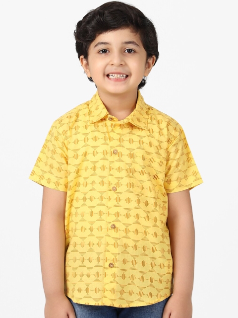 

Fabindia Boys Yellow Opaque Printed Casual Shirt
