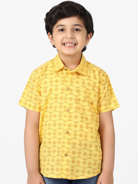 

Fabindia Boys Yellow Opaque Printed Casual Shirt