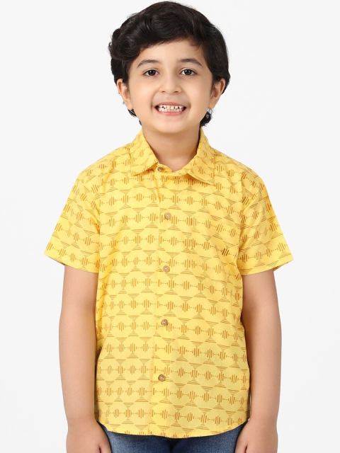 

Fabindia Boys Yellow Opaque Printed Casual Shirt