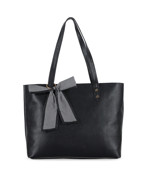

Toteteca Black Shopper Handheld Bag