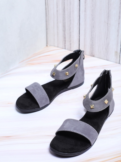 

LONDON STEPS Women Grey Open Toe Flats