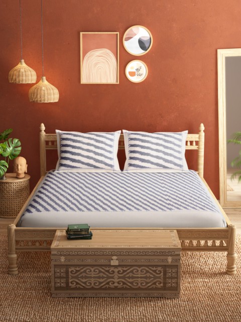 

Taavi Off White & Navy Blue Ikat Handcrafted 144 TC 220 GSM Queen Bedsheet 2 Pillow Cover