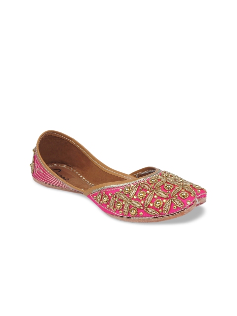 

The Desi Dulhan Women Pink Embellished Leather Ethnic Mojaris Flats