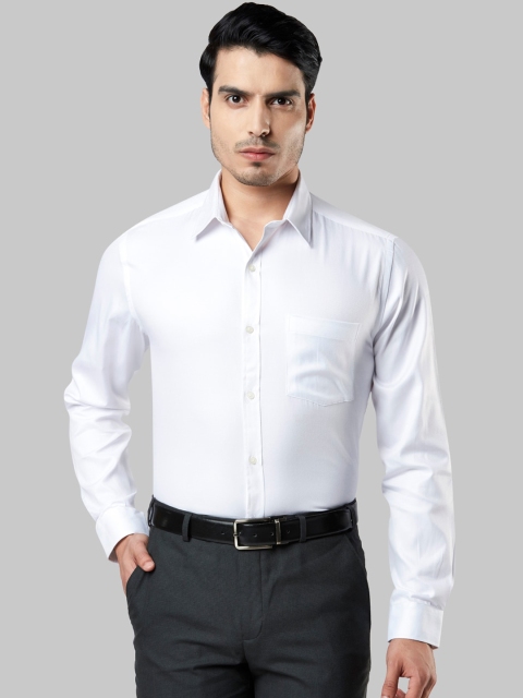 

Next Look Men White Solid Regular Fit Formal Shirt