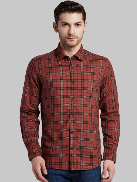 

Parx Men Red Slim Fit Opaque Checked Casual Shirt