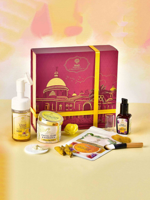

Khadi Essentials Ayurvedic Radiance Gift Set, Yellow