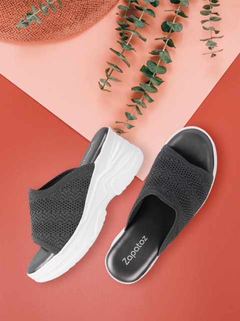 

ZAPATOZ Grey Knitted Wedge Sandals