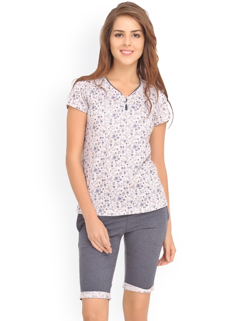 

Clovia White & Grey Printed Night Suit LS0050P18