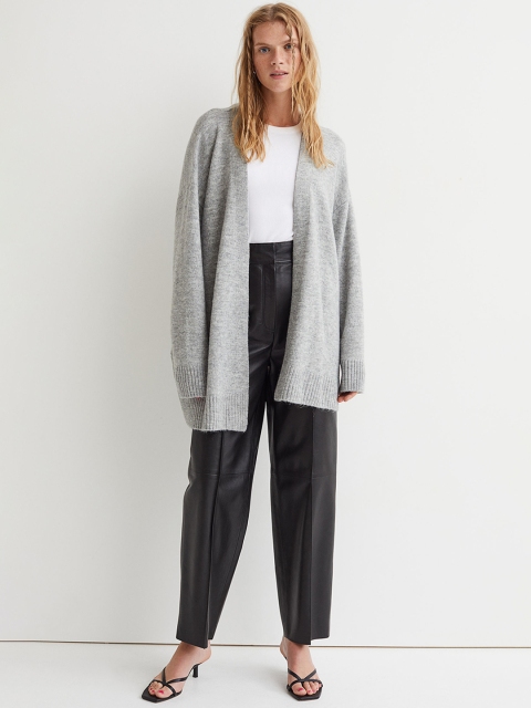 

H&M Women Grey Knitted Cardigan