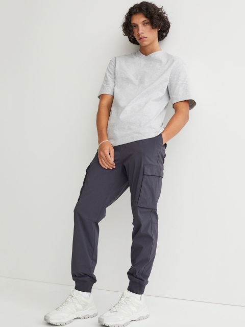 

H&M Men Grey Nylon Cargo Joggers