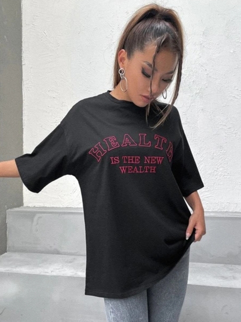 

URBANIC Women Black & Red Typography Printed Drop-Shoulder Sleeves Cotton T-shirt