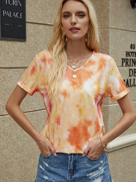 

URBANIC Women Orange & Pink Dyed V-Neck T-shirt