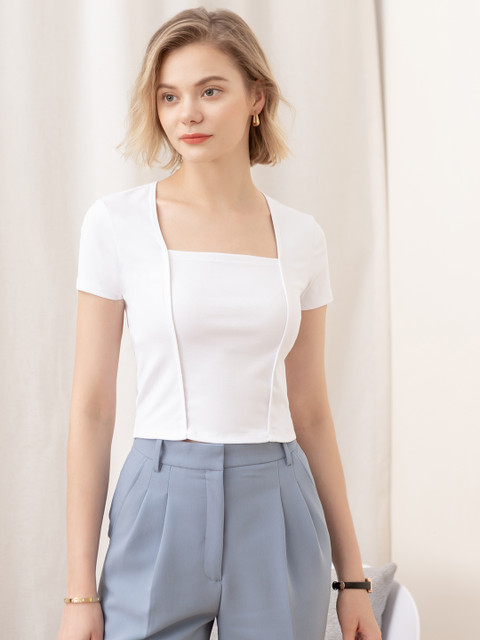 

URBANIC Women White Solid Slim Fit Pure Cotton T-shirt
