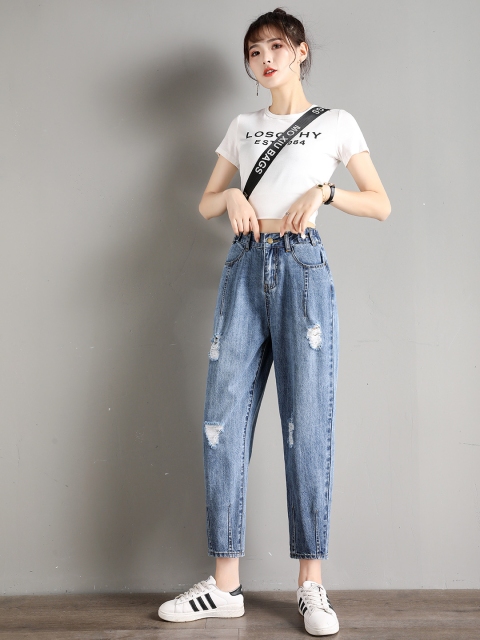 

URBANIC Women Blue Mom Fit Ripped Light Fade Cotton Crop Jeans