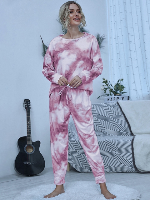 

URBANIC Women Magenta & White Printed Night suit