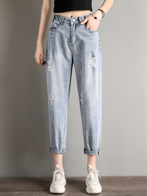 

URBANIC Women Blue Pure Cotton Light Fade Stretchable Mom Fit Jeans