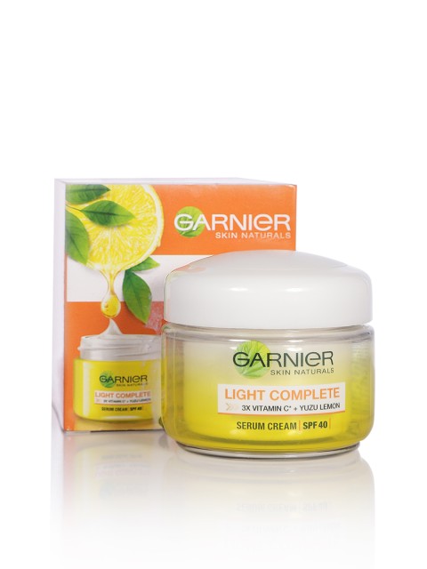 

Garnier Skin Naturals Light Complete Serum Cream with SPF40/PA+++ 45g, Yellow