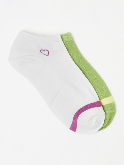 

J Style Women Set of 2 Socks, White