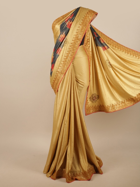

Pothys Gold-Toned & Black Ethnic Motifs Saree
