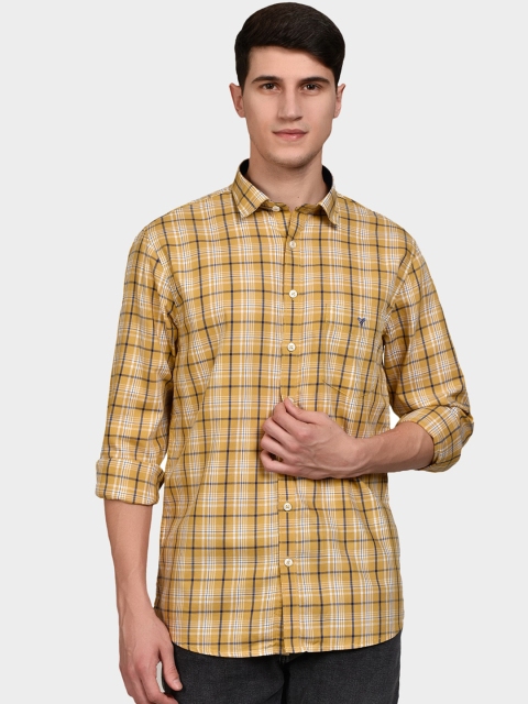 

Canstol Men Gold-Toned & White Opaque Checked Casual Shirt