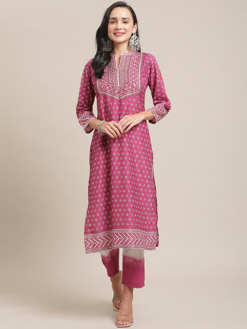 

Varanga Women Magenta Ethnic Motifs Printed Regular Kurta with Trousers