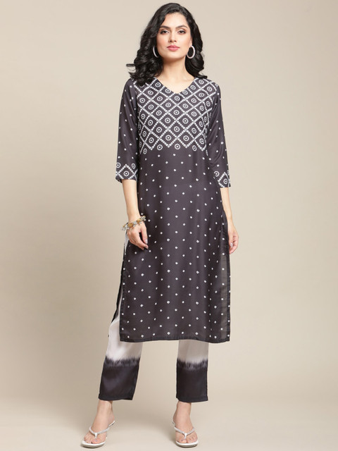

Varanga Women Black & White Floral Printed Regular Kurta with Trousers