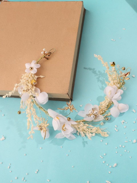 

AQUASTREET Women White & Rose Gold-Toned Pearls Embellished Hair Accessory