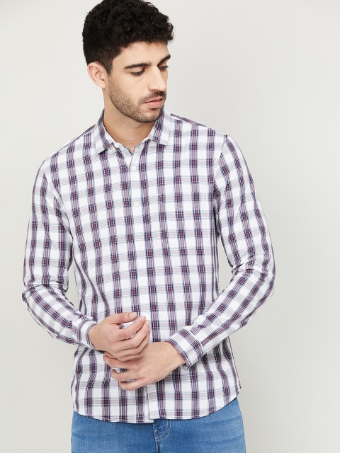 

Fame Forever by Lifestyle Men White Slim Fit Checked Casual Shirt