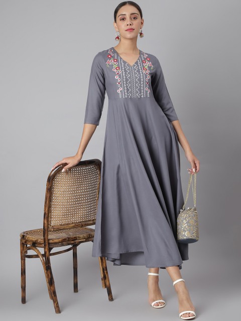 

Khushal K Women Green Ethnic Motifs Yoke Design Flared Sleeves Thread Work Anarkali Kurta