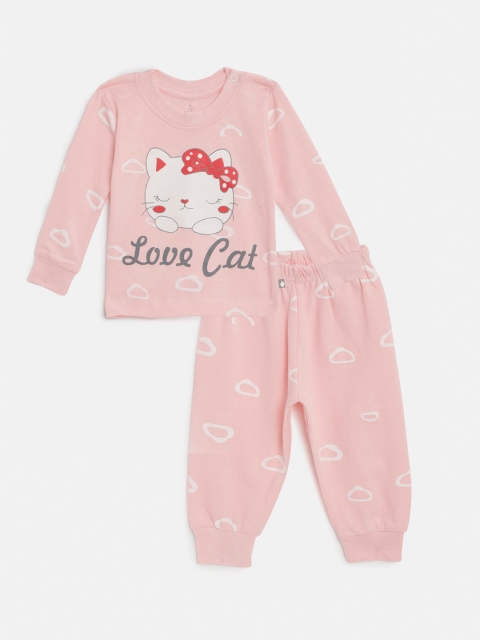 

TINYO Infant Boys Peach-Coloured & White Typography & Cat Print Cotton T-shirt & Joggers