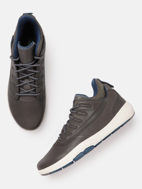 

Geox Men Grey Leather Sneakers