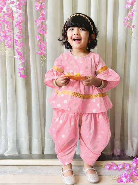 

YK Girls Pink Ethnic Motifs Printed Pleated Kurta with Palazzos