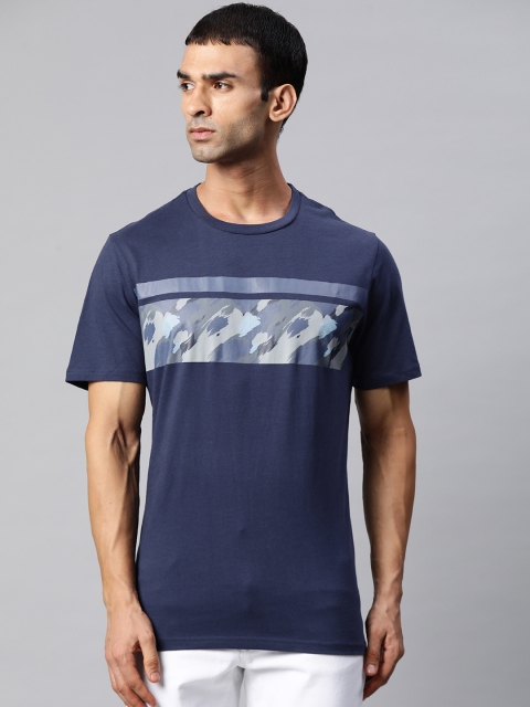 

Marks Spencer Men Blue Multicoloured Printed Pure Cotton T-shirt