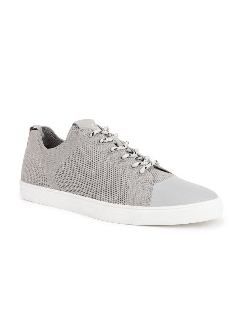 

Blackberrys Men Grey Formal Shoes