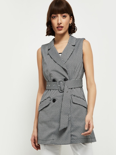 

max Women Cream-Coloured & Black Checked Longline Tailored Jacket