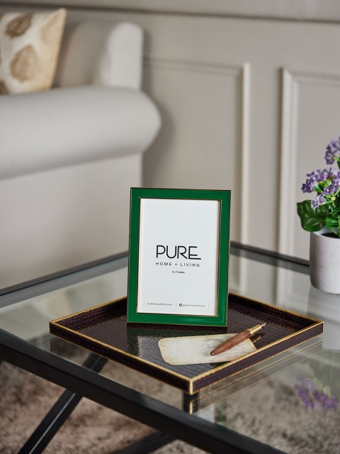 

Pure Home and Living Green & Gold-Toned Solid Table Photo Frame