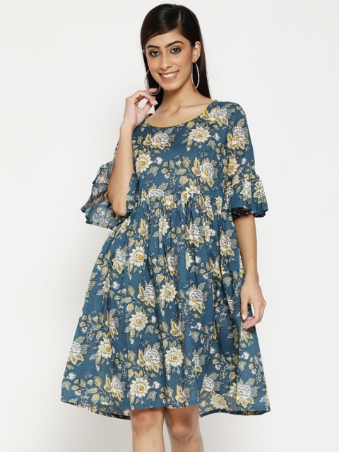 

Luni Blue & White Floral Dress