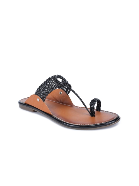 

SAPATOS Women Black One Toe Kolhapuri Flats with Laser Cuts