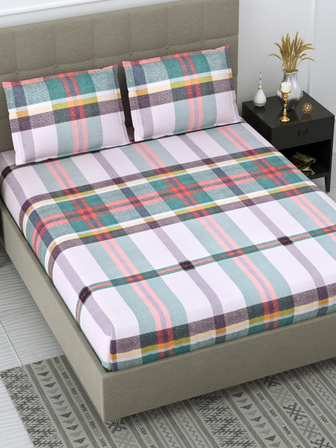 

DREAM WEAVERZ Pink & Green Pure Cotton Printed Queen Bedsheet with 2 Pillow Covers