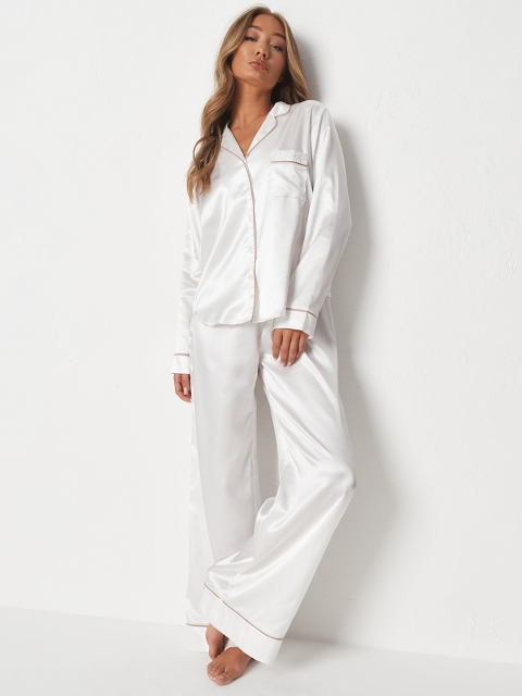 

Missguided Women White Solid Satin Finish Pyjamas Set