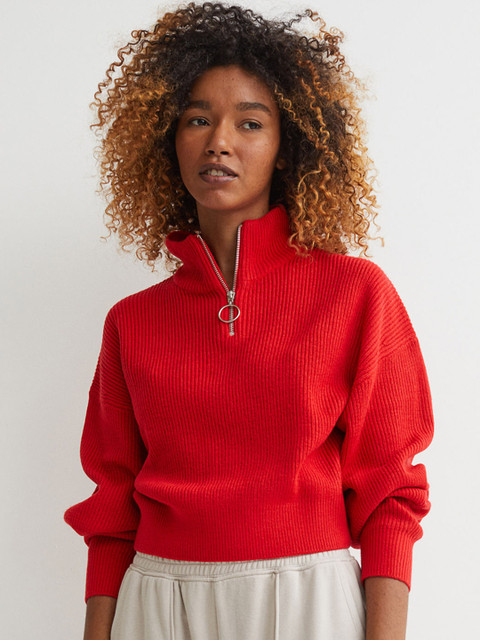 

H&M Women Red Solid Ribbed Stand-Up Collar Jumper