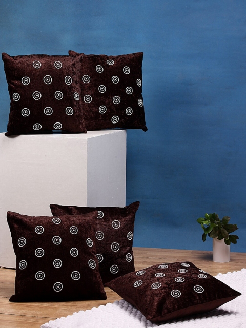 

DREAM WEAVERZ Set of 5 Brown Embroidered Velvet Square Cushion Covers