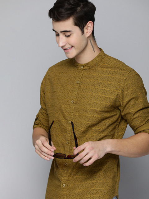 

HERE&NOW Men Khaki Printed Slim Fit Pure Cotton Casual Shirt