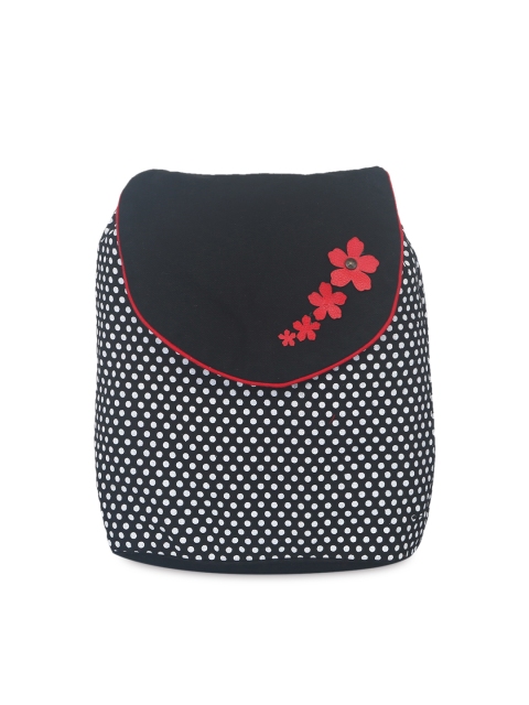 

Pick Pocket Women Black & White Polka Dot Print Backpack