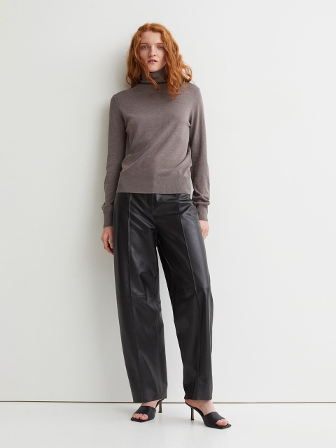

H&M Women Grey & Beige Fine-Knit Polo-Neck Jumper