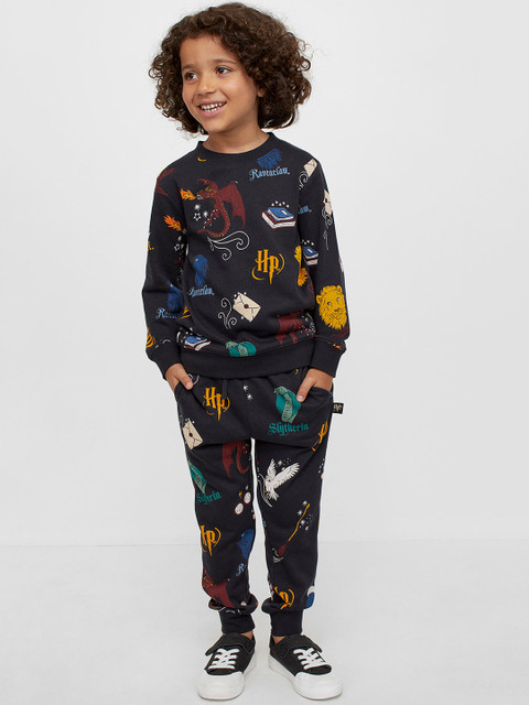 

H&M Boys Black & Yellow Printed Joggers