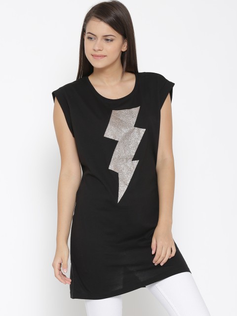 

Vero Moda Women Black Printed Longline Top